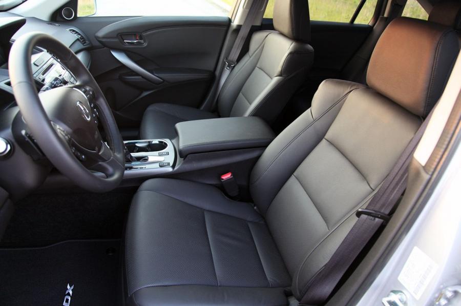 Интерьер Acura RDX (TB3/4) 2012 года  (фото 84 из 122)